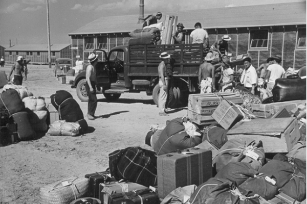 minidoka japanese internment camp baggage 645x430 minidoka japanese internment camp baggage 645x430