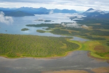 Alaska Lake Nerka Todd Radenborough Flickr 645x430 600x400